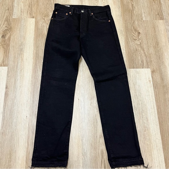 LEVI’S JEANS - Picture 2 of 3